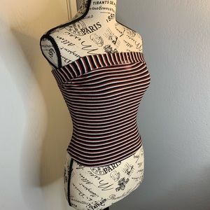 Cute striped crop top!